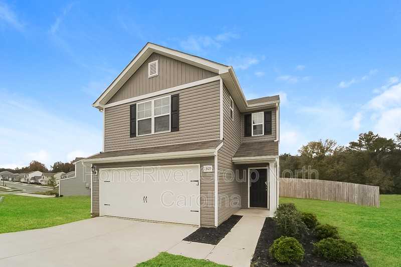 1305 Winding Creek Rd - Photo 3 of 20