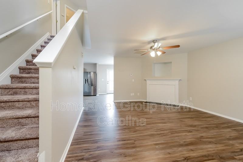 5312 Liberty Hall Cir - Photo 2 of 16