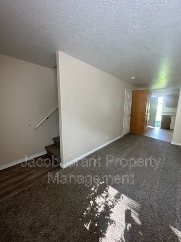 4946 Cole St #4 - Photo 5 of 21