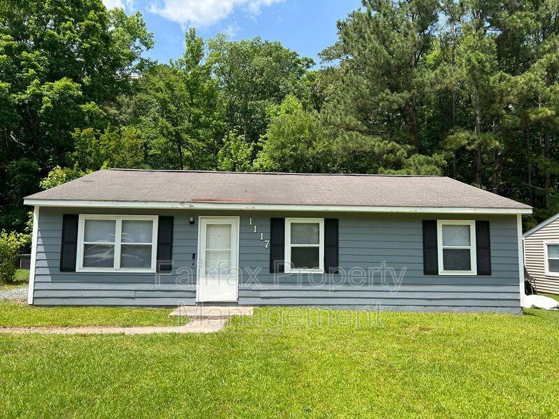 1117 Pecan Pl - Photo 2 of 32