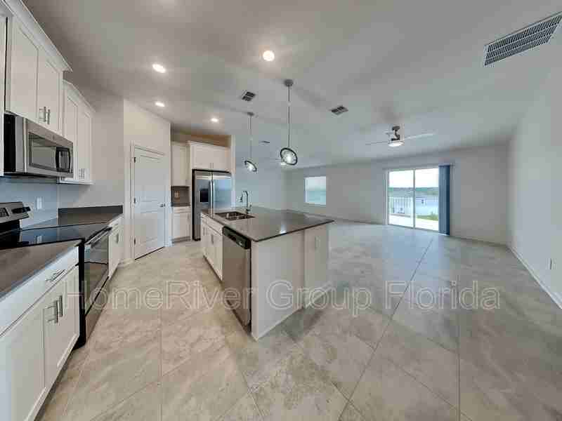 798 Kapi Dr - Photo 2 of 18