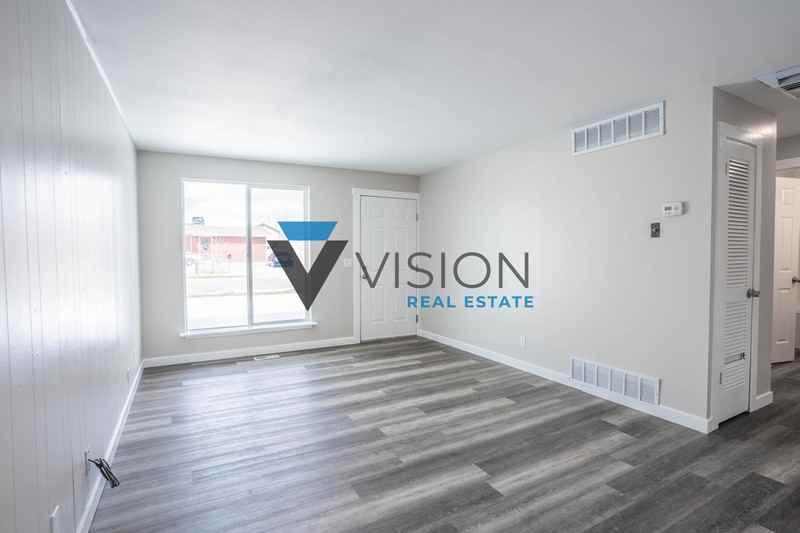 1069 W Wenco Dr - Photo 3 of 12