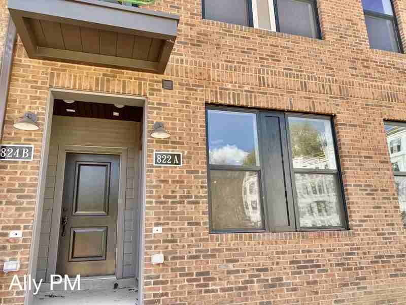 822 Wesley Ln - Photo 5 of 50