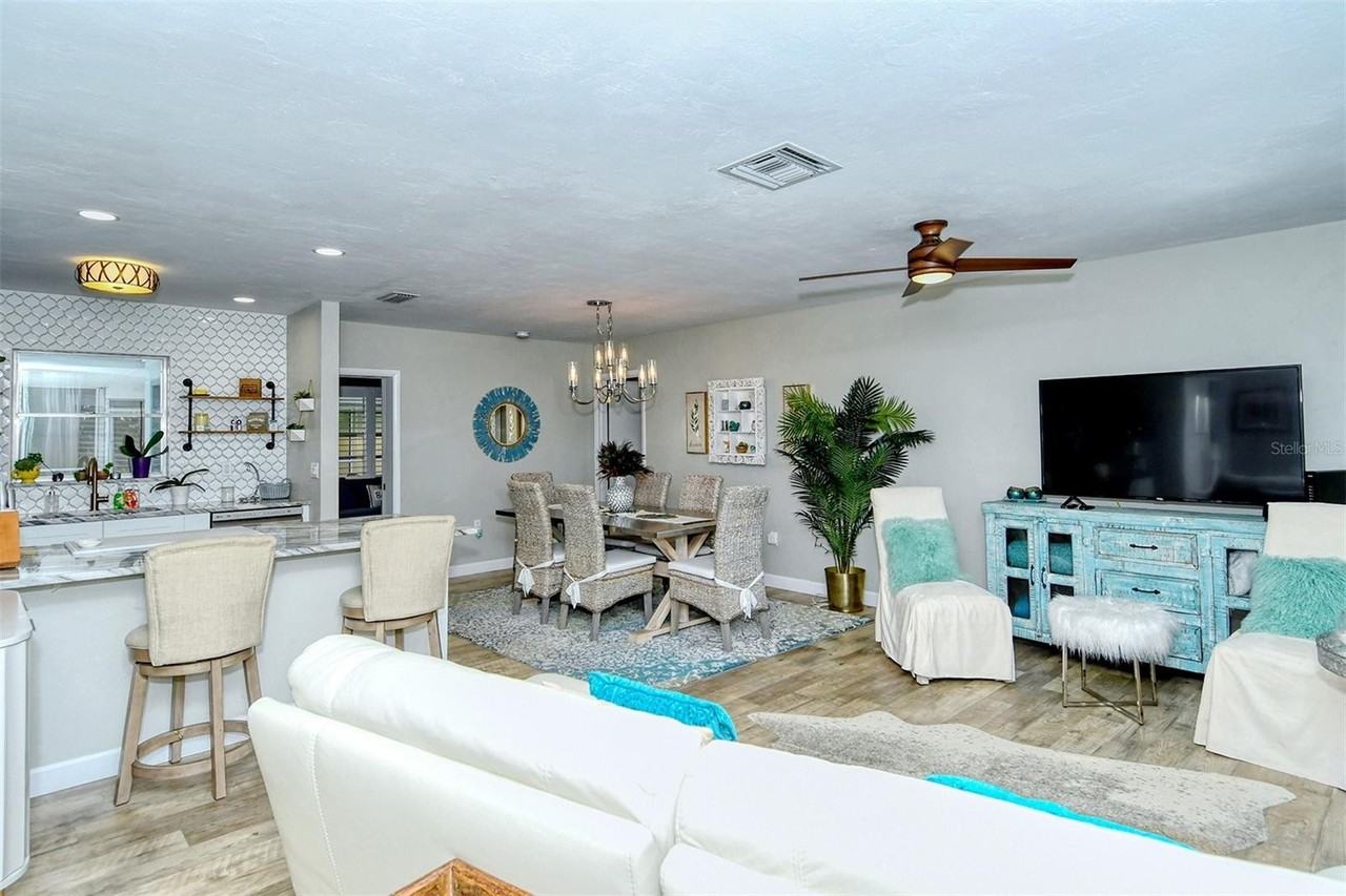 6758 South Lockwood Ridge Road - Photo 5 of 50