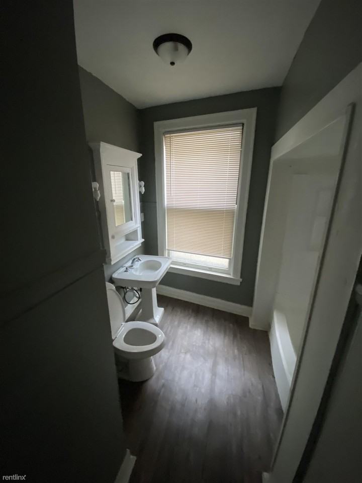428 W Bancroft St - Photo 3 of 11