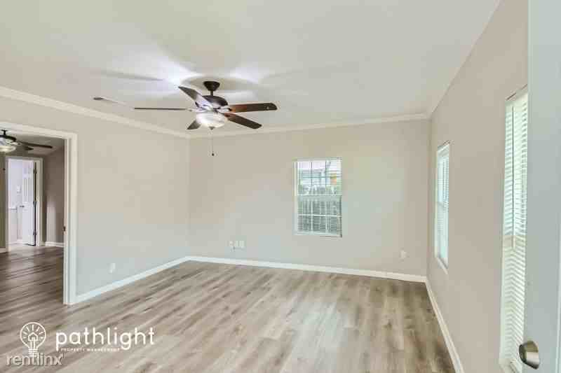 3008 Van Horn Ave - Photo 3 of 18