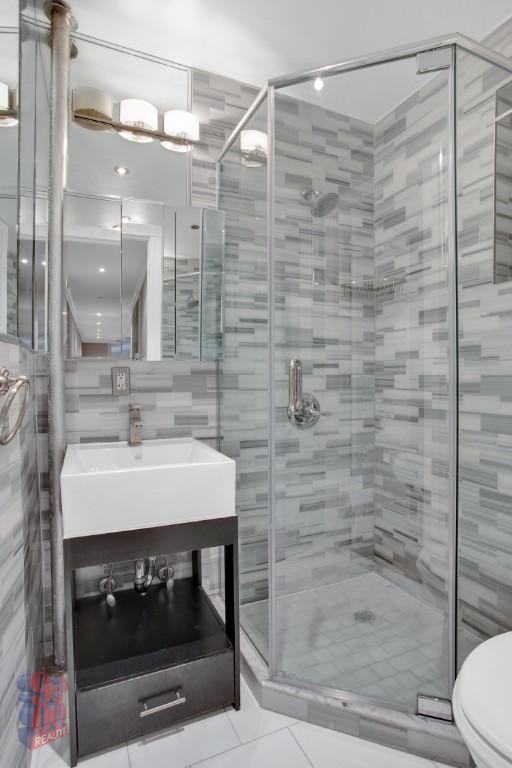 W 52nd St #6C - Photo 6 of 6