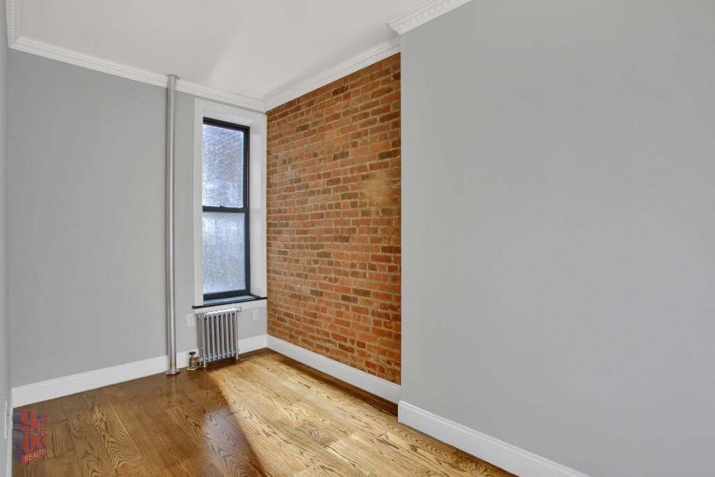 W 52nd St #6C - Photo 5 of 6