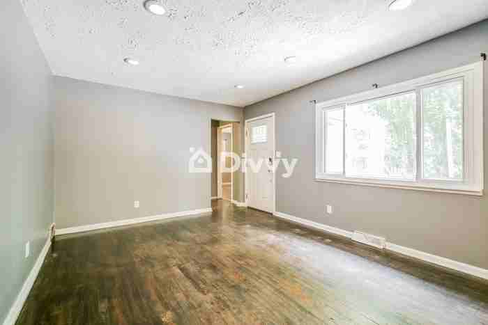 1010 Caldwell Dr - Photo 3 of 16