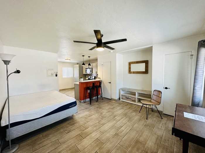 59 N Euclid Ave #59 - Photo 3 of 11