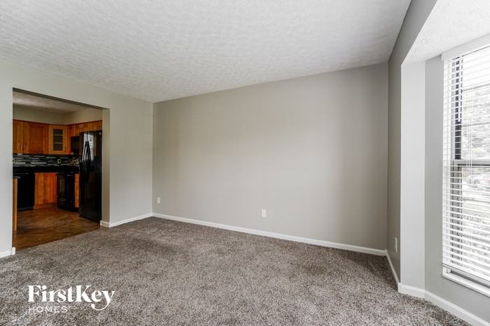 5947 Heritage Farms Dr - Photo 2 of 16