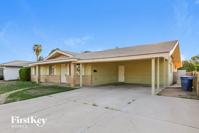 3123 S George Dr - Photo 2 of 15