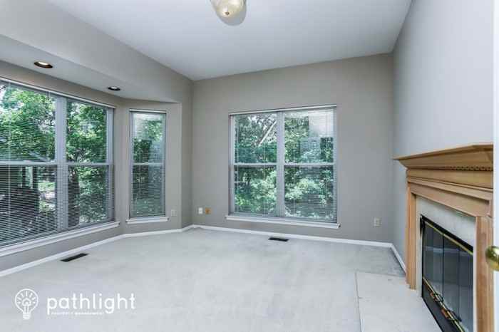16007 Forest Valley Dr - Photo 3 of 16