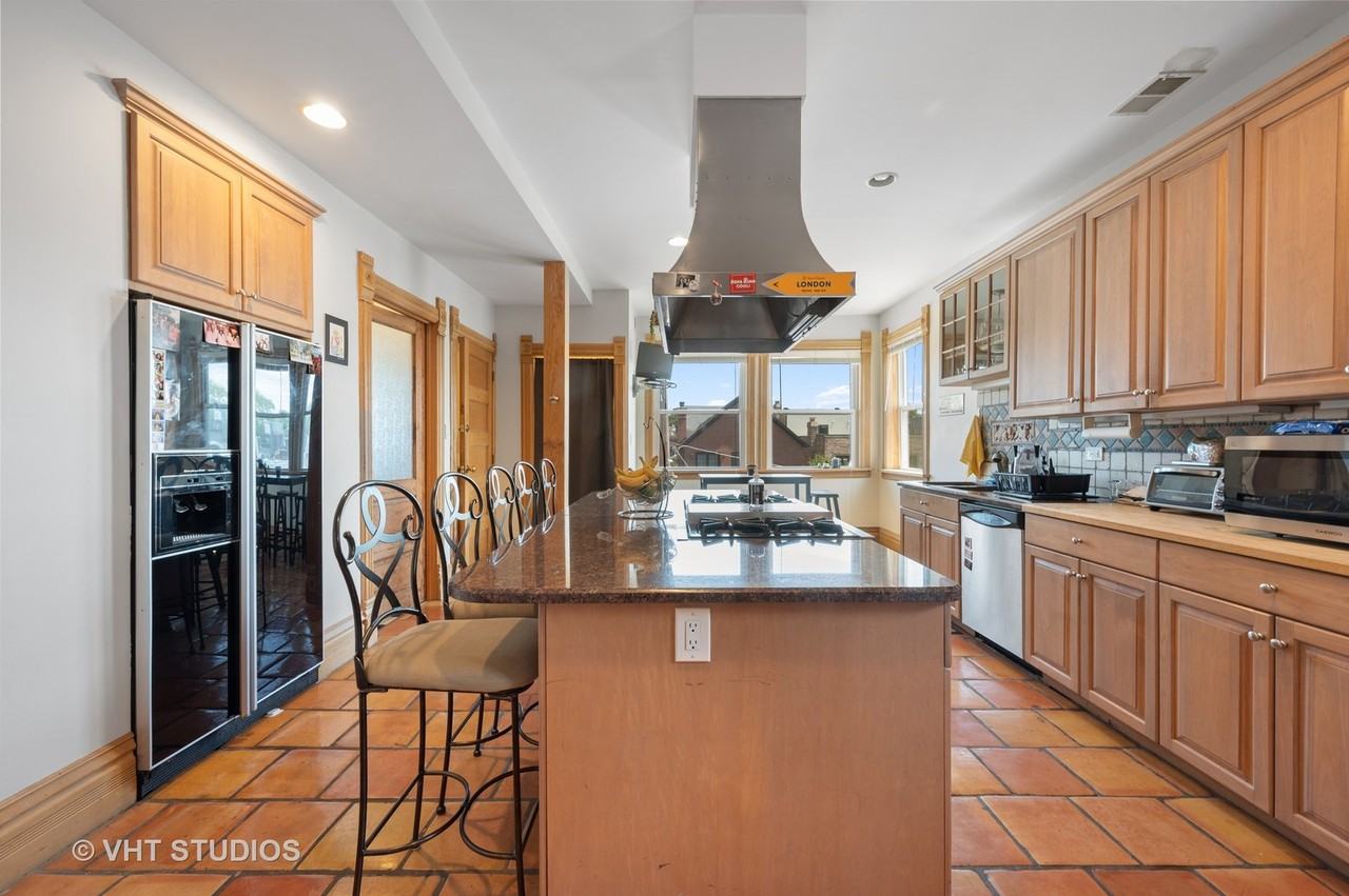 3629 N Wayne Ave #3 - Photo 5 of 23