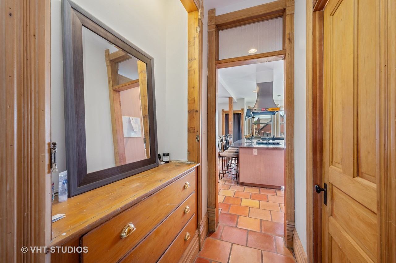 3629 N Wayne Ave #3 - Photo 6 of 23