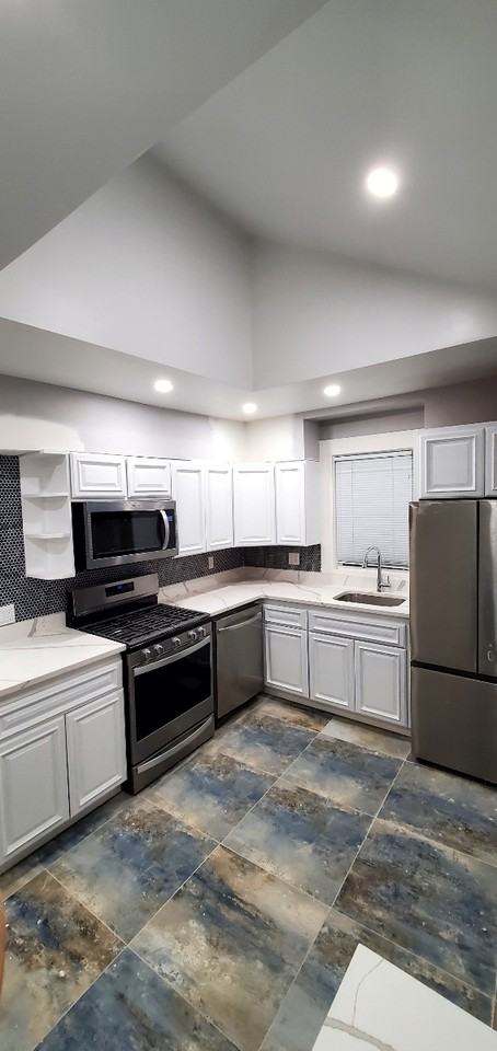 623 West Walnut Street - Photo 6 of 22