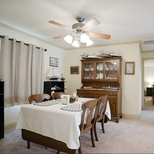 914 Center Street - Photo 3 of 11