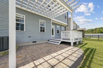 444 Beacon Ridge Blvd - Photo 3 of 33