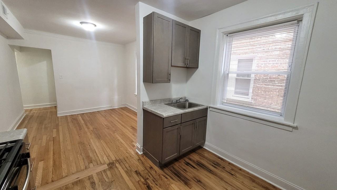 3816 W Thomas - 1 #3816-1 - Photo 6 of 13