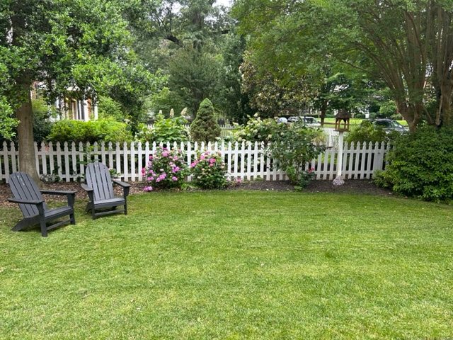 5400 Dorchester Rd - Photo 3 of 44