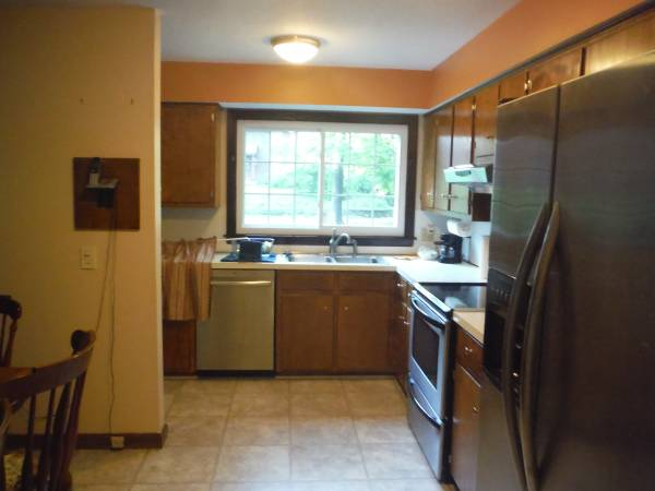 12 Frost Ln - Photo 2 of 9