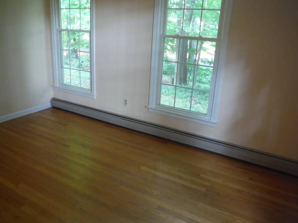 12 Frost Ln - Photo 3 of 9