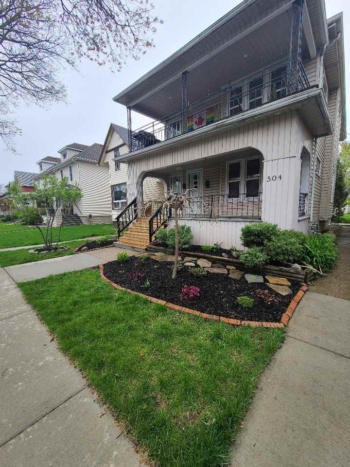 504 Gladstone, Walkerville - Photo 3 of 26