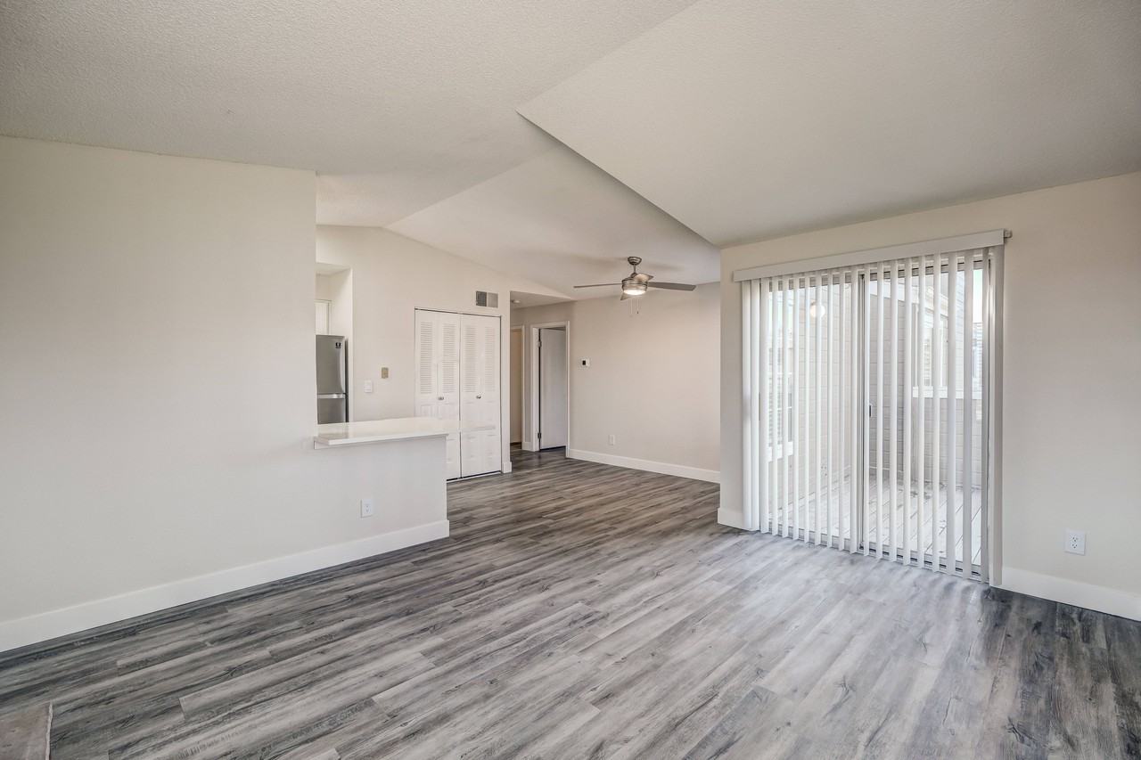 The Hamptons - Photo 5 of 28