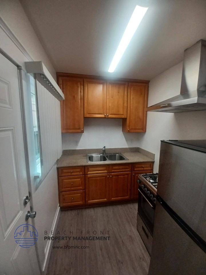 1145 East 1st Street - Photo 7 of 12