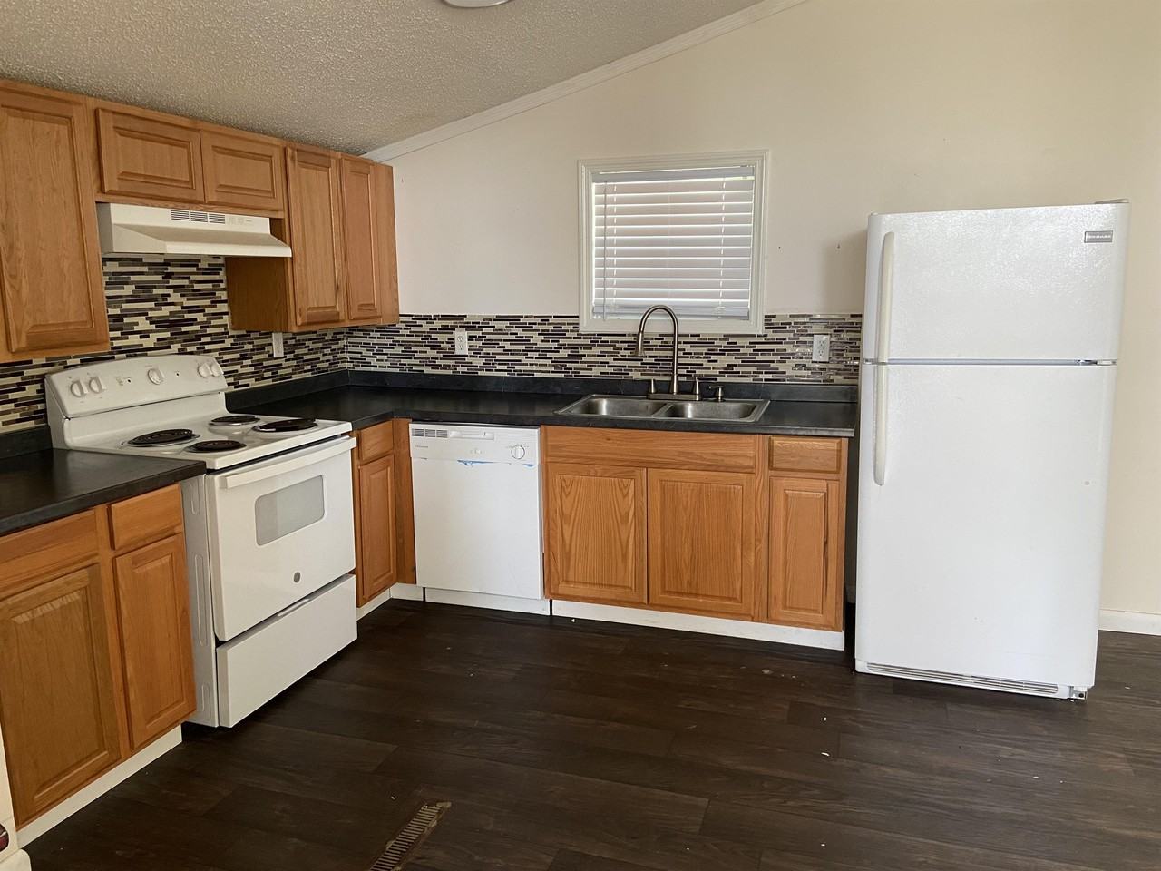 2550 Loch Laurel Rd #1 - Photo 2 of 9