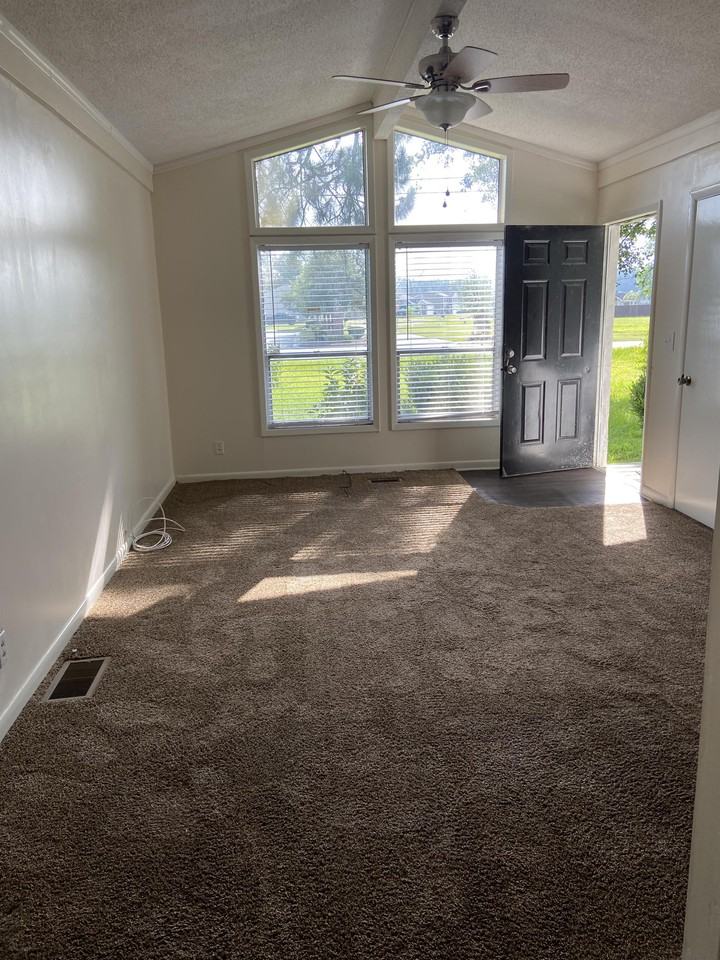2550 Loch Laurel Rd #1 - Photo 3 of 9