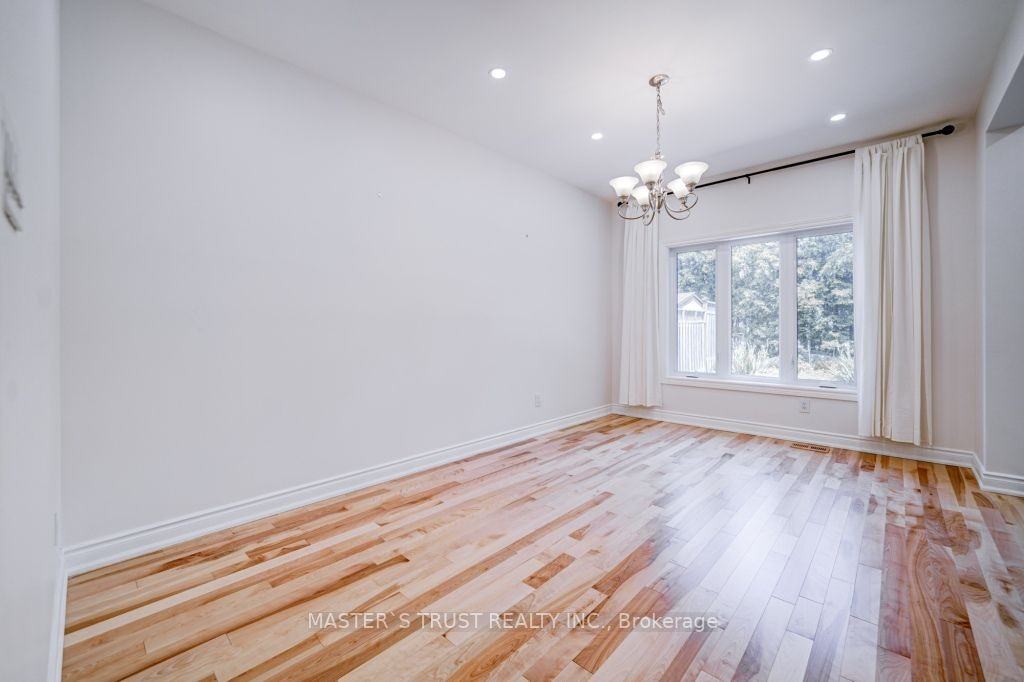 634 College Manor Drive #None - Photo 2 of 6