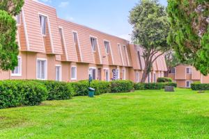 featured image of 2065 N Highland Ave