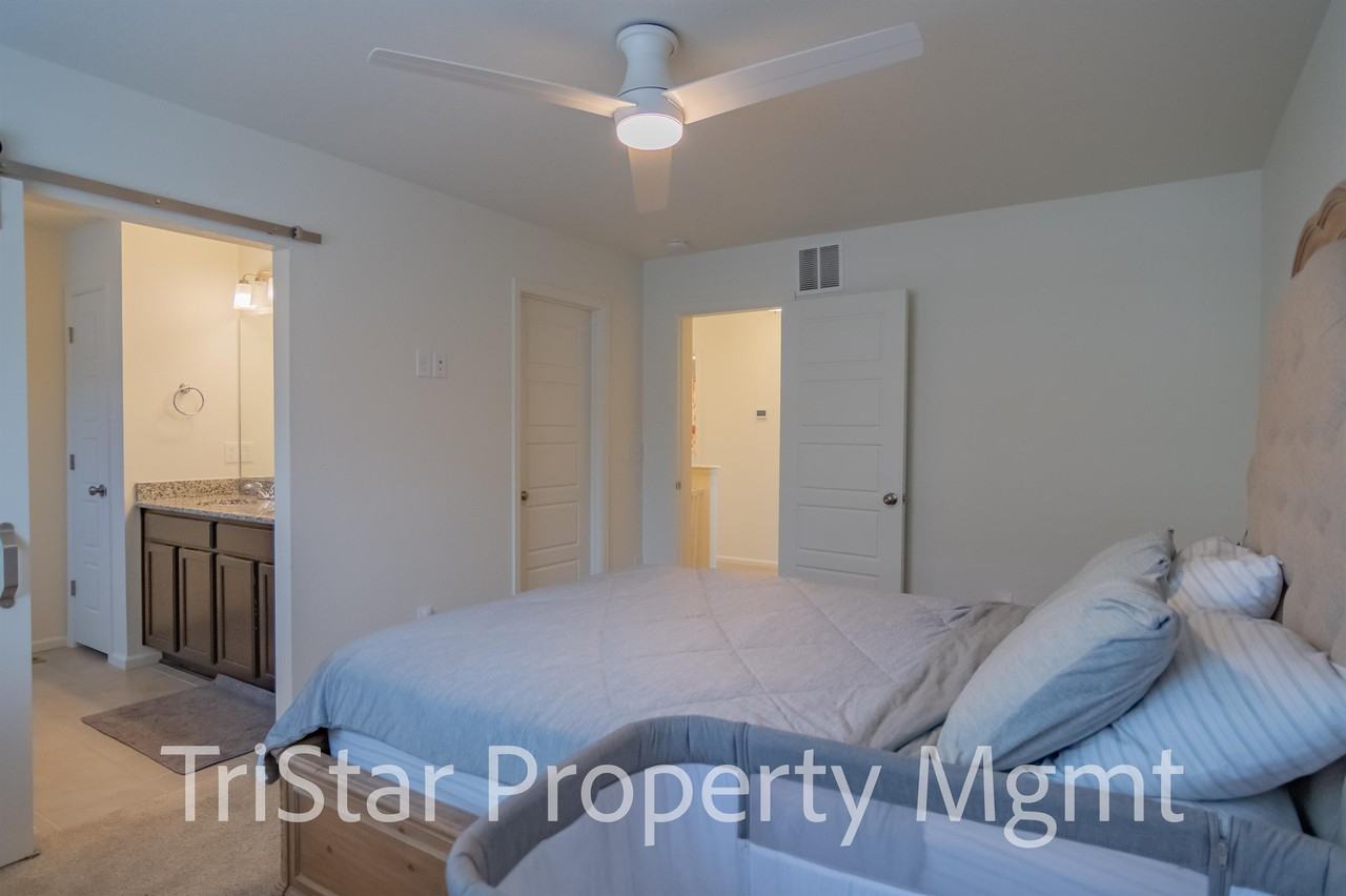 6137 Ashmore Ln #1 - Photo 7 of 11