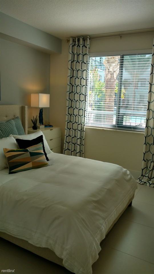 1208 E Kennedy Blvd - Photo 3 of 3