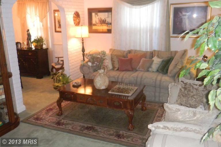 3913 Loch Raven Blvd - Photo 2 of 17