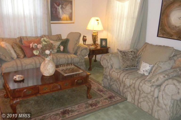 3913 Loch Raven Blvd - Photo 3 of 17