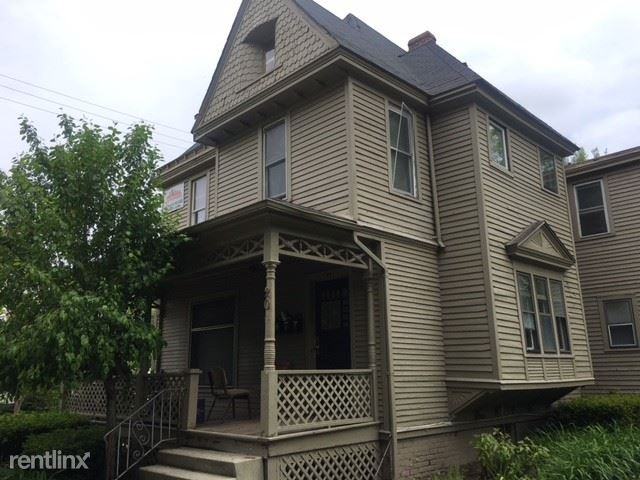 20 N Summit St - Photo 2 of 35