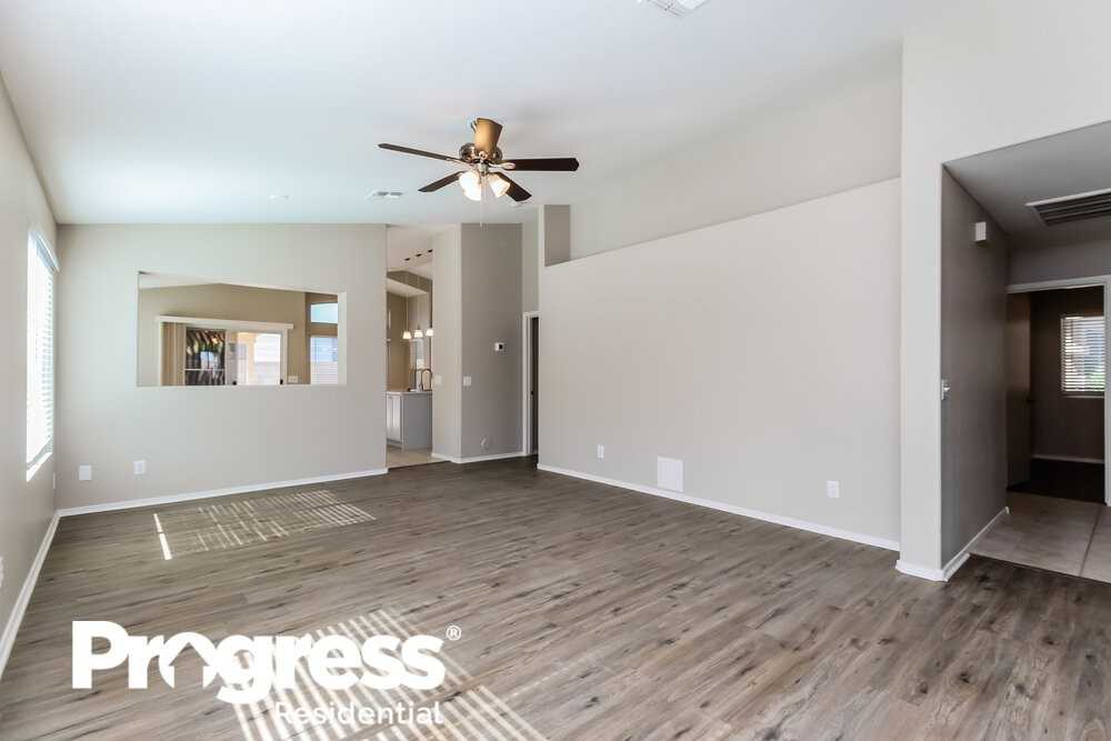 8748 E Crescent Ave - Photo 3 of 16