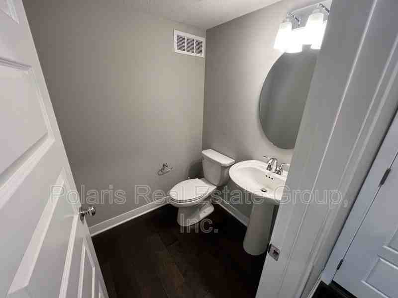 329 Wakefield Way - Photo 3 of 19