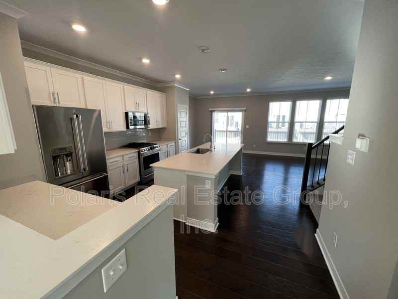 329 Wakefield Way - Photo 6 of 19