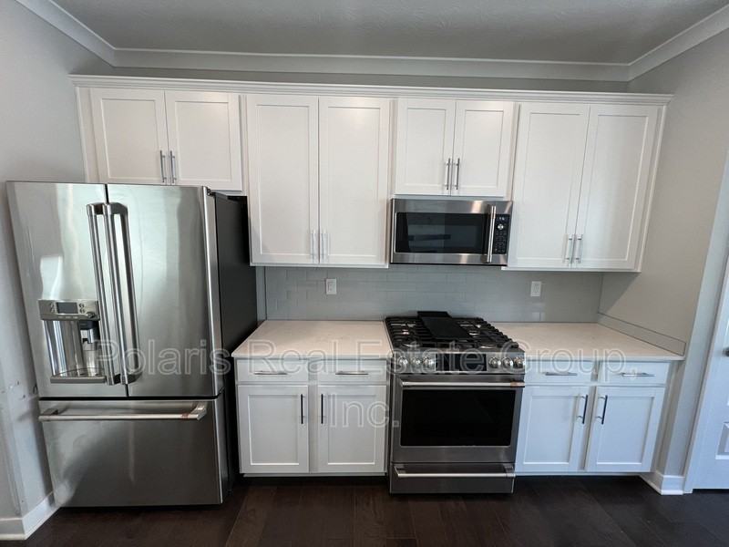 329 Wakefield Way - Photo 7 of 19
