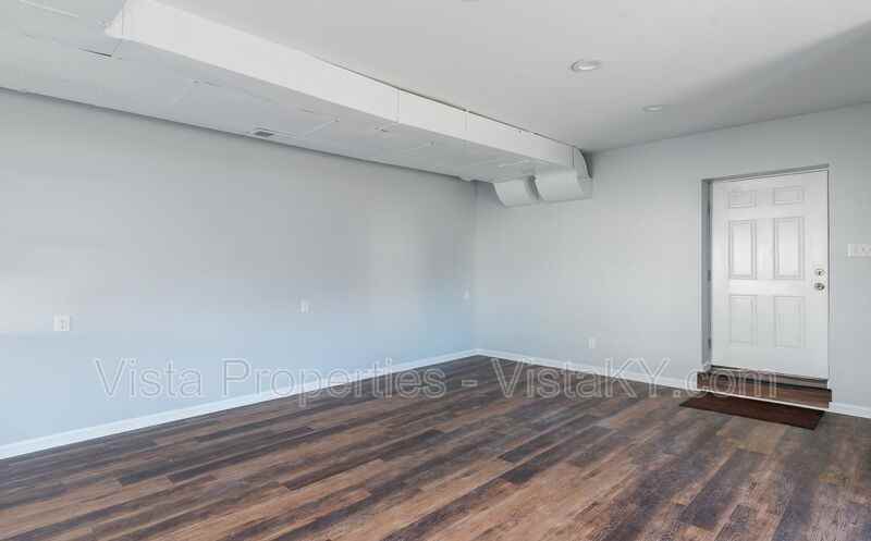 1101 Goss Ave #C - Photo 3 of 29