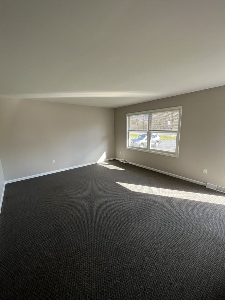 1556 Vley Rd #1 - Photo 2 of 9