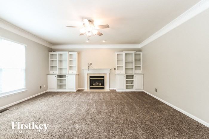 1795 Valleywood Dr - Photo 2 of 15