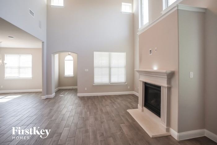 7208 Windy Meadow Dr - Photo 2 of 15