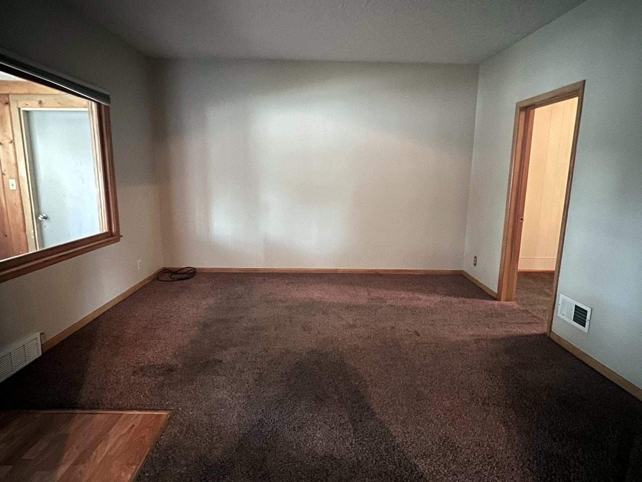 110 Hillcrest Dr #1 - Photo 2 of 18