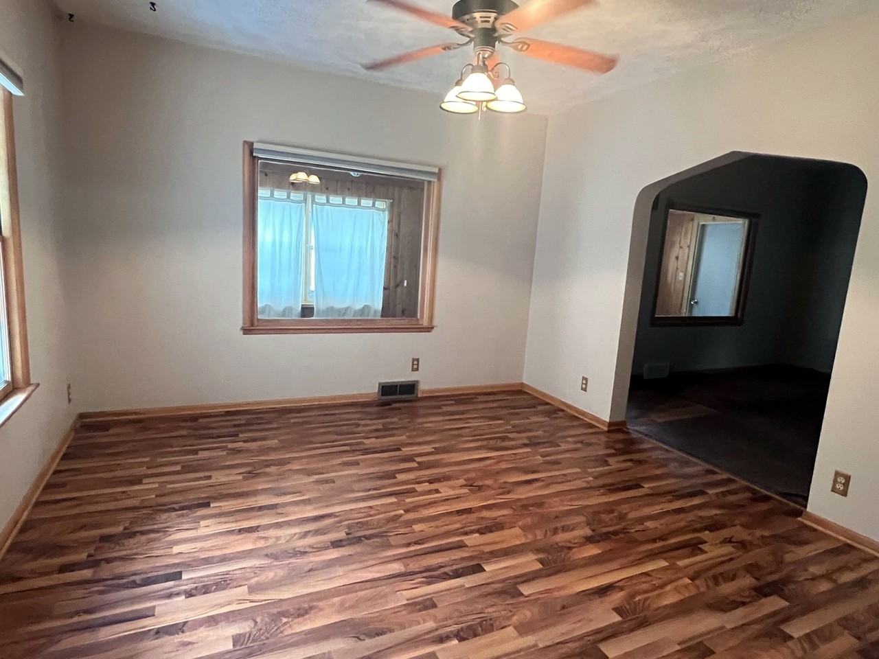 110 Hillcrest Dr #1 - Photo 3 of 18