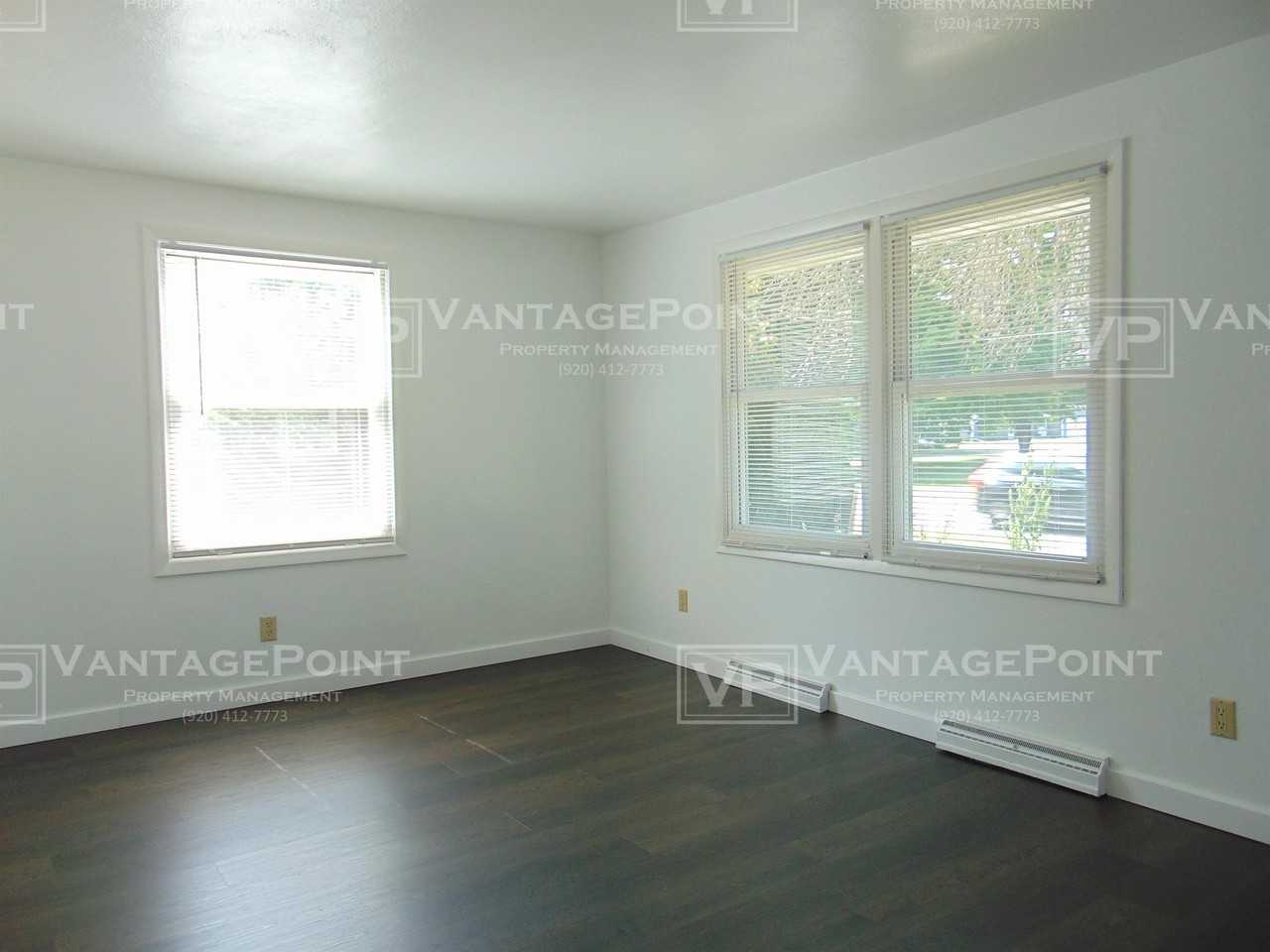 1523 Ridgeway Dr #1523 - Photo 3 of 16