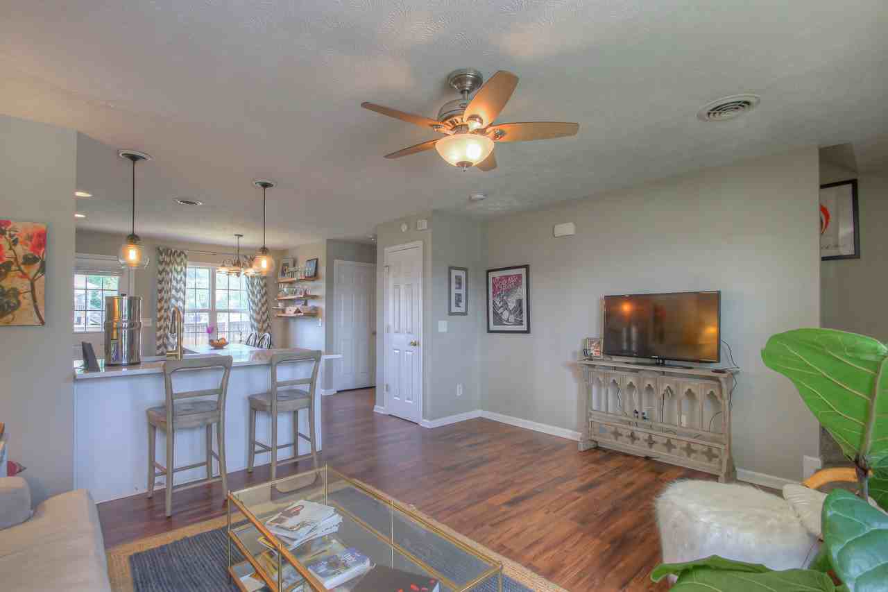111 Cleveland St #1 - Photo 5 of 35
